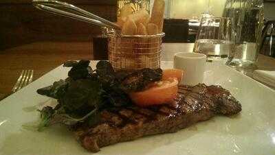 Walter's Bar & Grill