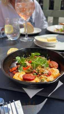 Browns Brasserie & Bar