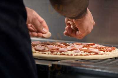 Four Star Pizza West Belfast