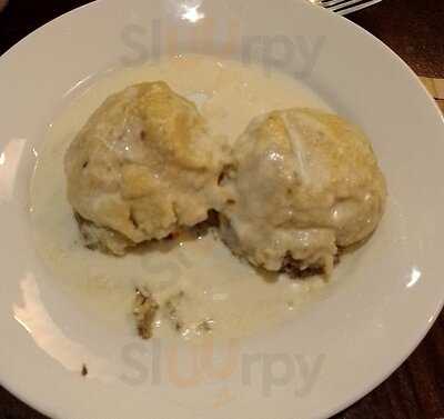 Maxies Bistro & Wine Bar