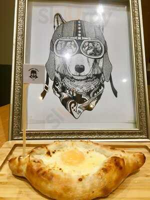 Hungry Wolf Cafe & Takeaway