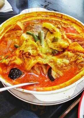 Golden Palace Malaysian Chinese Restaurant