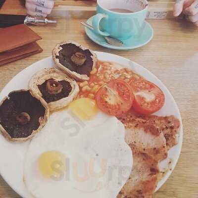 Brownes Coffee And Tapas Bar