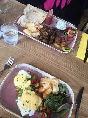 Epicures Of Hyndland