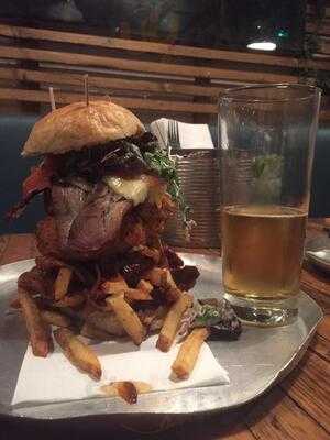 Stovemonkey's Smokehouse