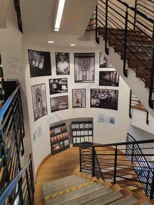 Cafe W At Waterstones Argyle Street