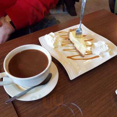 Cafe Presko Burger & Dessert Parlour