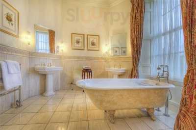 The Atholl At The Howard