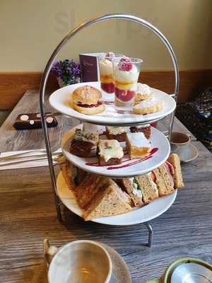 Juniper Scottish Gin Bar