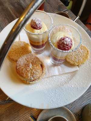 Juniper Scottish Gin Bar