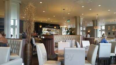 Jenners Main Restaurant