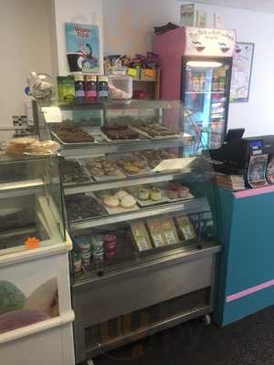 Tiny Tots And Coffee Pots