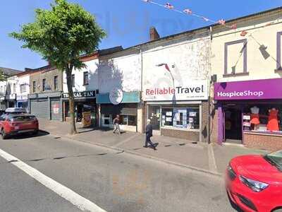 Tiny Tots And Coffee Pots