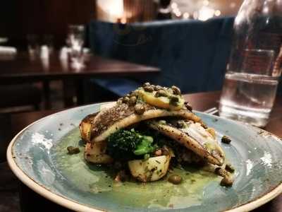 Avenue 22 Bar & Restaurant