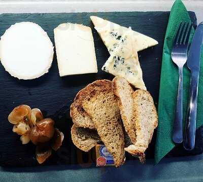 Llicorella Delicatessen