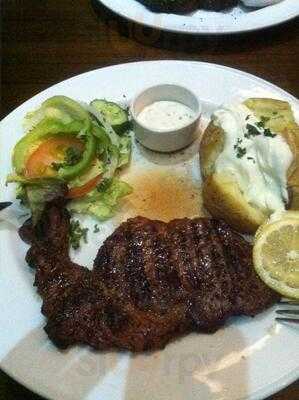 Madogs Cocktail Bar&grill