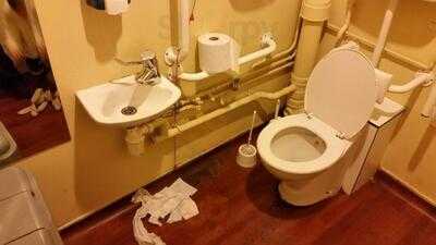 Jd Wetherspoon - The Robert Fitzharding