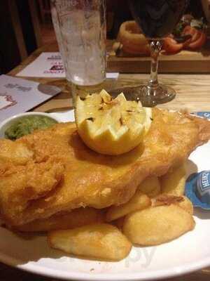 Foxy Fiddler Bar & Kitchen