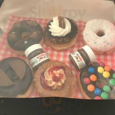 Nic's Wee Deli & Donuts