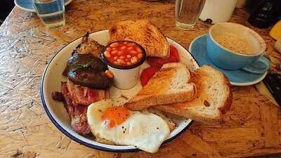 Bushwick Bar & Grill