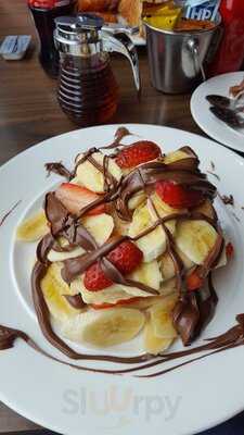 Bushwick Bar & Grill