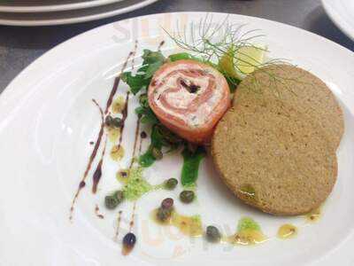 Green Kilt - Wee Porty Cafe