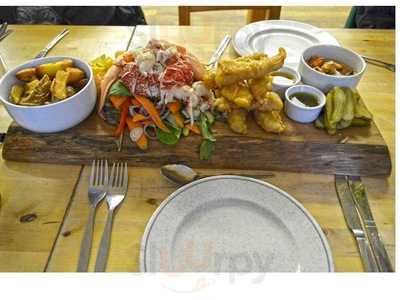 Green Kilt - Wee Porty Cafe