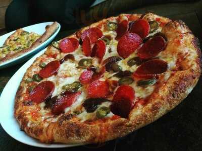 Cc's Wood Fired Pizza Pie Company