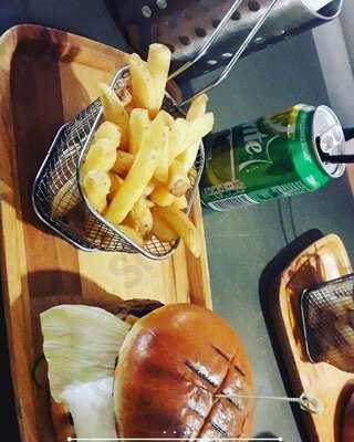 Firewood Grill And Gelato - Halal