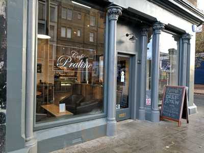Cafe Praline