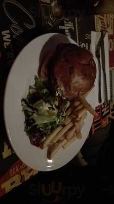 Barrel House Bar And Grill