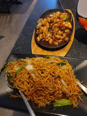 Laura's Chinese Restaurant