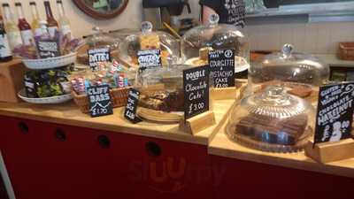 The Folk House Cafe And Bar