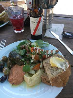 The Folk House Cafe And Bar