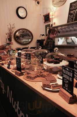 The Folk House Cafe And Bar