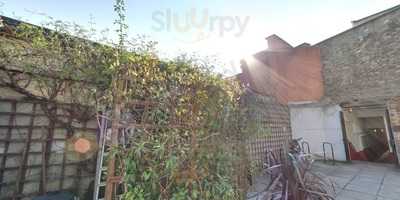 The Folk House Cafe And Bar