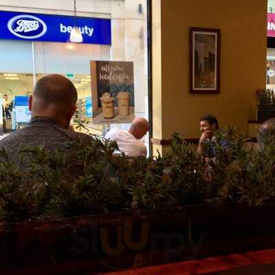 Caffe Nero, Multrees Walk