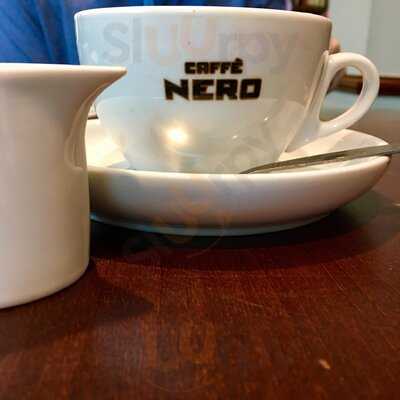 Caffe Nero, Multrees Walk