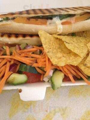 Nikki's Cafe & Takeaway