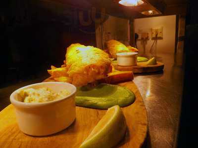 Cross Hands Public House