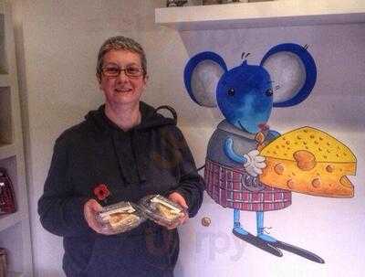 The Mouse Hole Deli