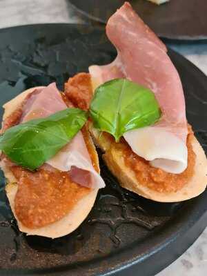 Champagne Route Restaurant