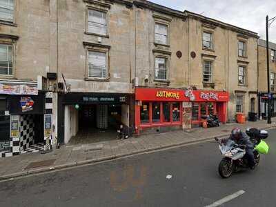 Piri Piri Corner Triangle