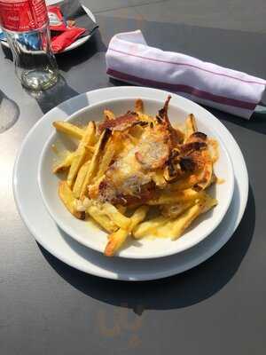 White Lion Bar And Terrace