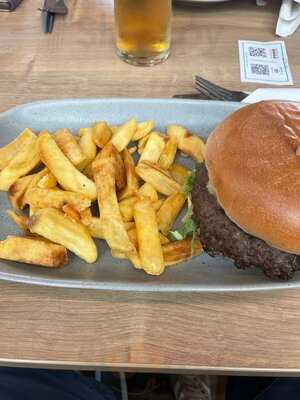 Brunel Bar & Kitchen