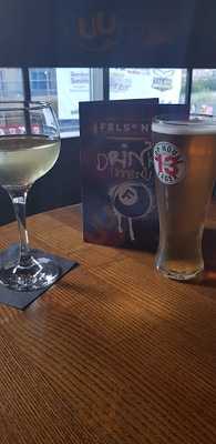 Felson's Cocktail Lounge & Stick Hall