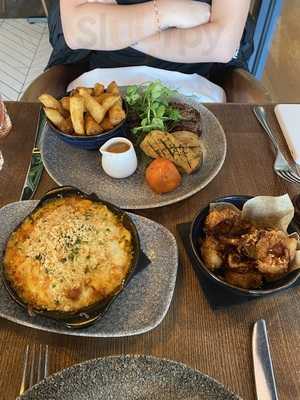 The Dining Rooms At The Elm Tree