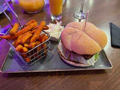 Michael's Bar & Bistro