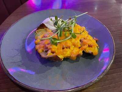 Michael's Bar & Bistro