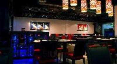 Fujimama Noodle Bar & Oriental Cafe